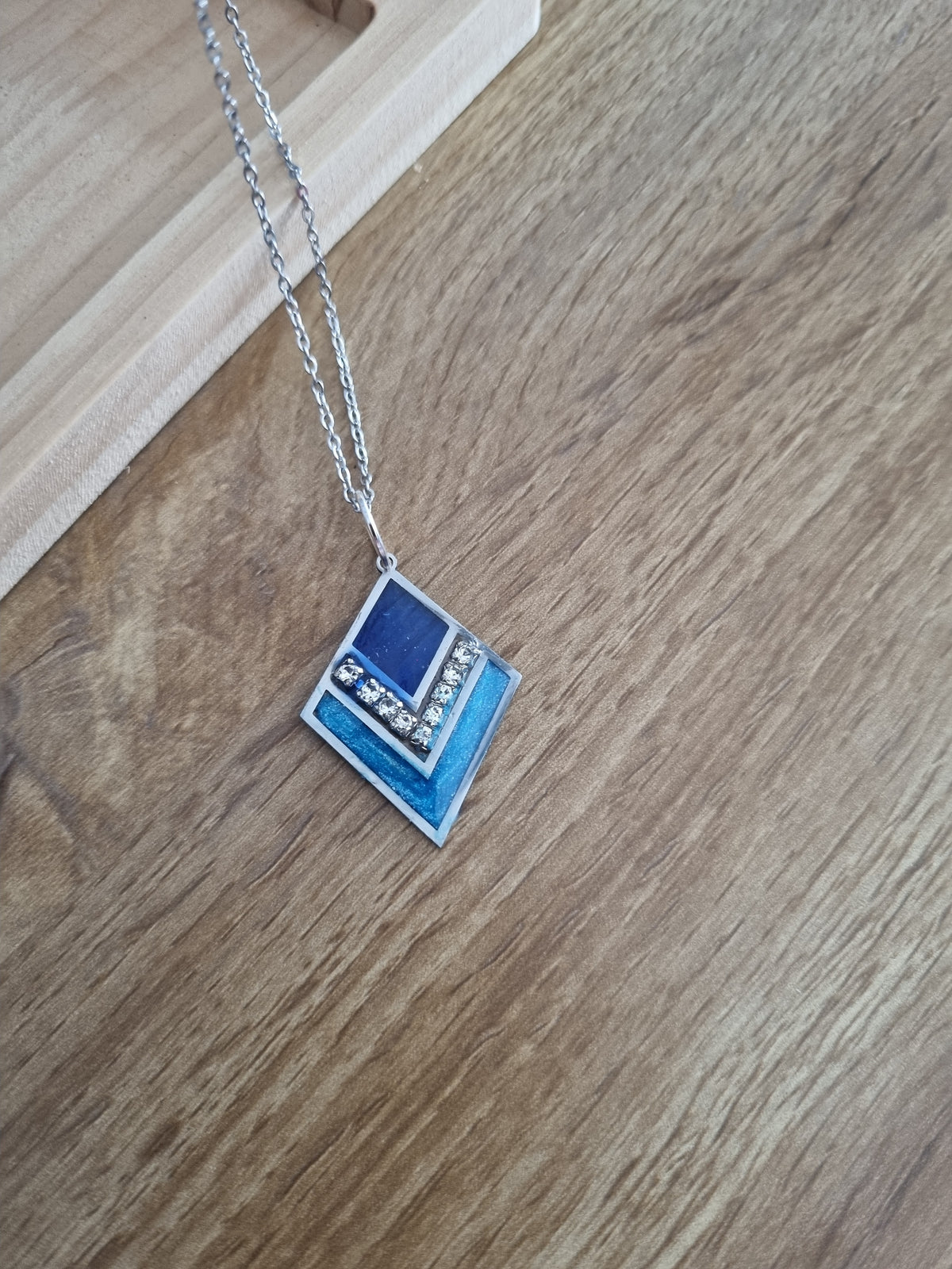 Geometric pendant